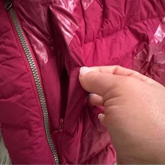 Lululemon Athletica FLUFFED UP Puffer Jacket with Hood - Picture 5 of 11